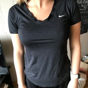 NIKE V NECK